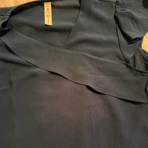 Teal Women's Top - Picture 5 of 8